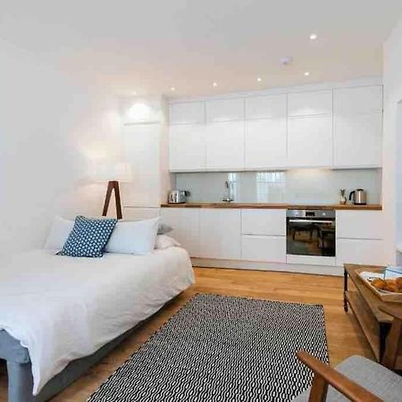 Charming Stylish One-Bedroom Apartment Londra Esterno foto