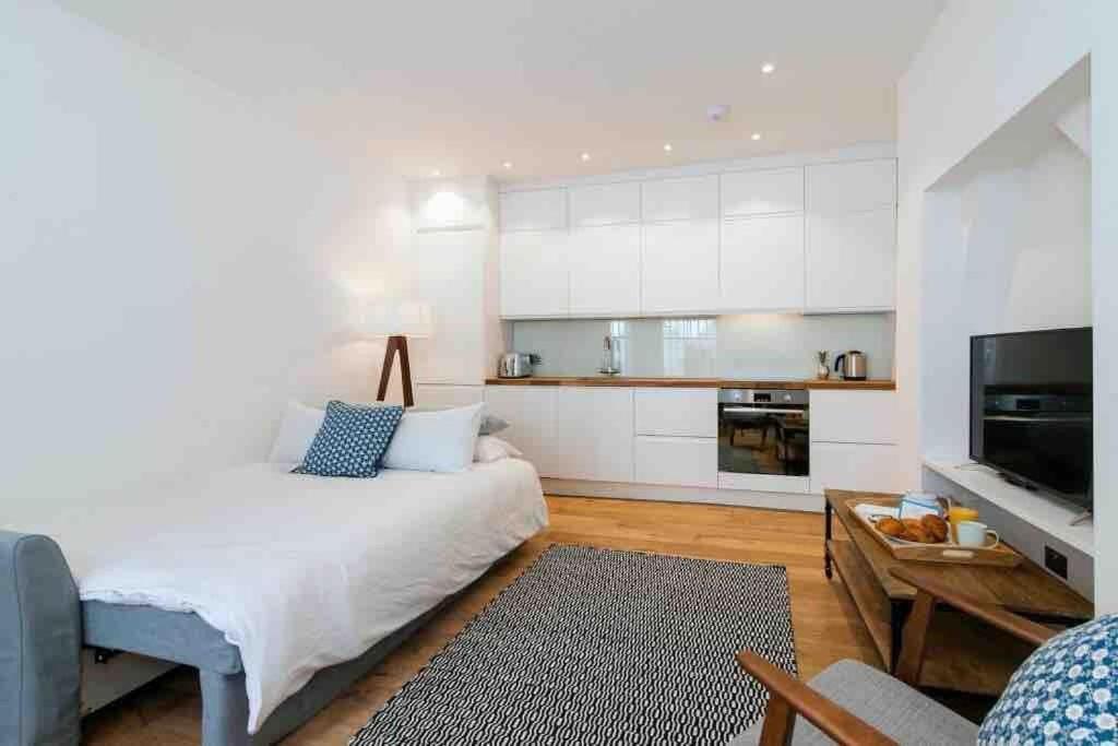 Charming Stylish One-Bedroom Apartment Londra Esterno foto